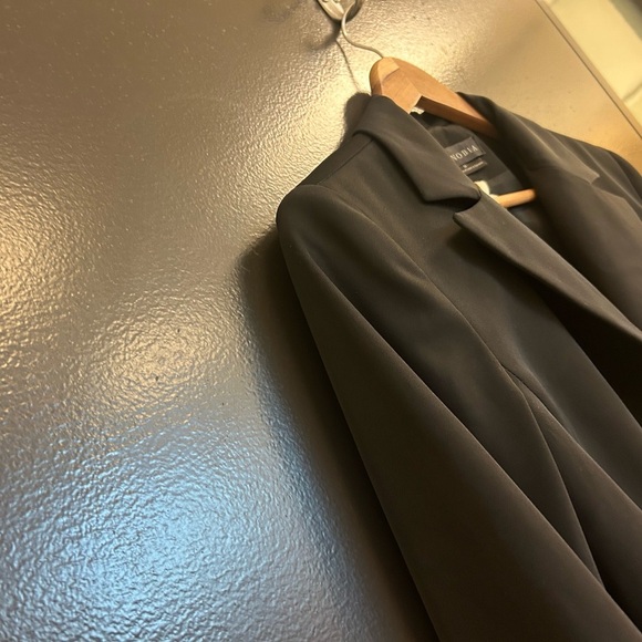 Zenobia size 12 EUC wool blend Black Professional Jacket- sharp corner detail - Picture 7 of 13